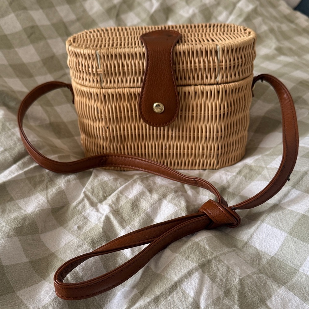 Forever 21 Tan Woven Crossbody Bag